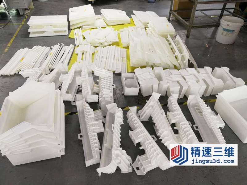 塑膠產(chǎn)品不用開模能小批量生產(chǎn)嗎？模具太貴了怎么解決？